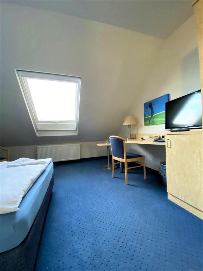 Hotel Fairway 3*